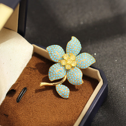 Luxury blue stone & cubic zirconia brooch pins for women, eye-catching cz brooch used as stylish coat brooch, premium women fashion jewelry and delicate bridal wedding jewelry as unforgettable gift for her