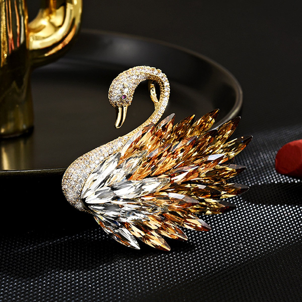Swan Brooch Pin for Women XXB006